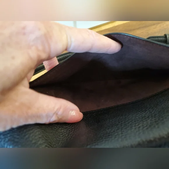 COACH ELLEN BAG IN GOOD GENTLY USED CONDITION! - Picture 5 of 8